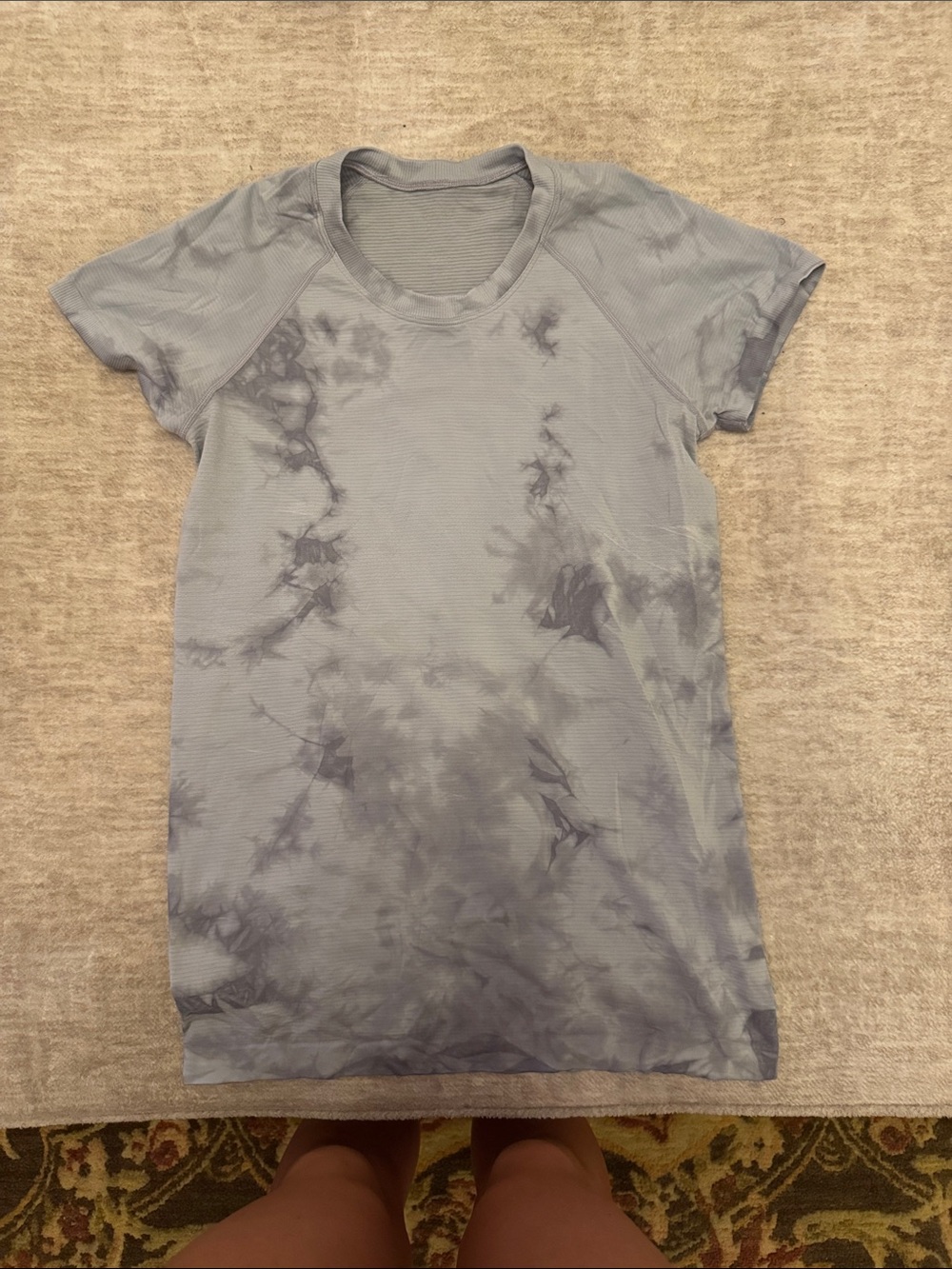 lululemon athletica Women's Short Sleeve Tie-Dye Tee - Pale Blue
